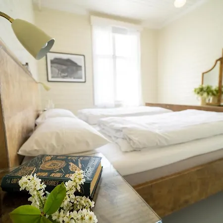 Bed & Breakfast Sommerhotellet 3*