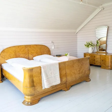 Sommerhotellet Bed & Breakfast