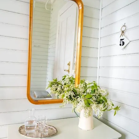 Sommerhotellet Nocleg ze śniadaniem 3*