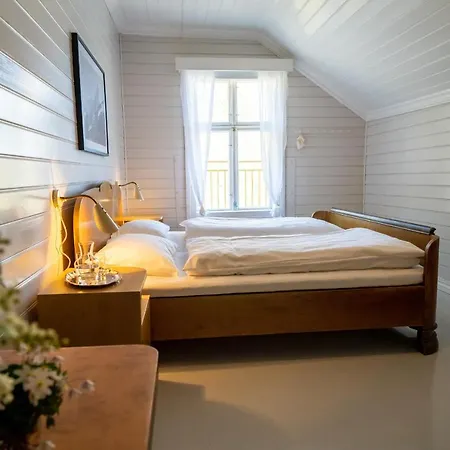 לינה וארוחת בוקר Sommerhotellet Vang I Valdres